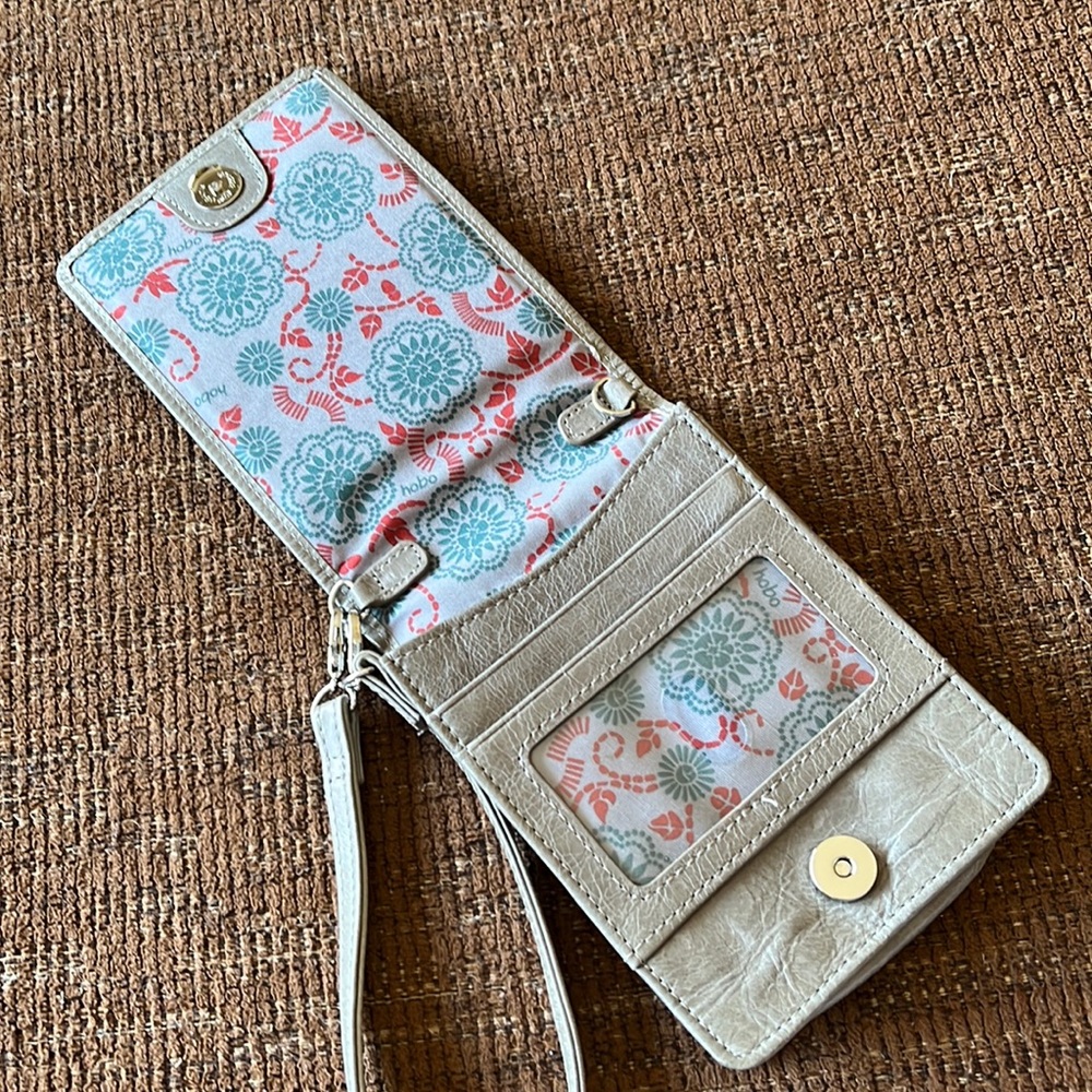 Hobo grey leather wristlet/wallet